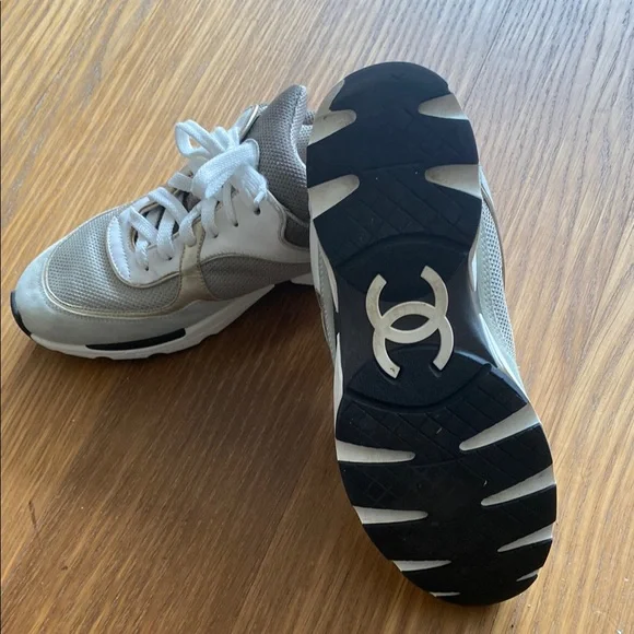 Chanel Women Interlocking CC Logo Low Top Suede Sneakers Shoes Size 8 - Picture 5 of 8